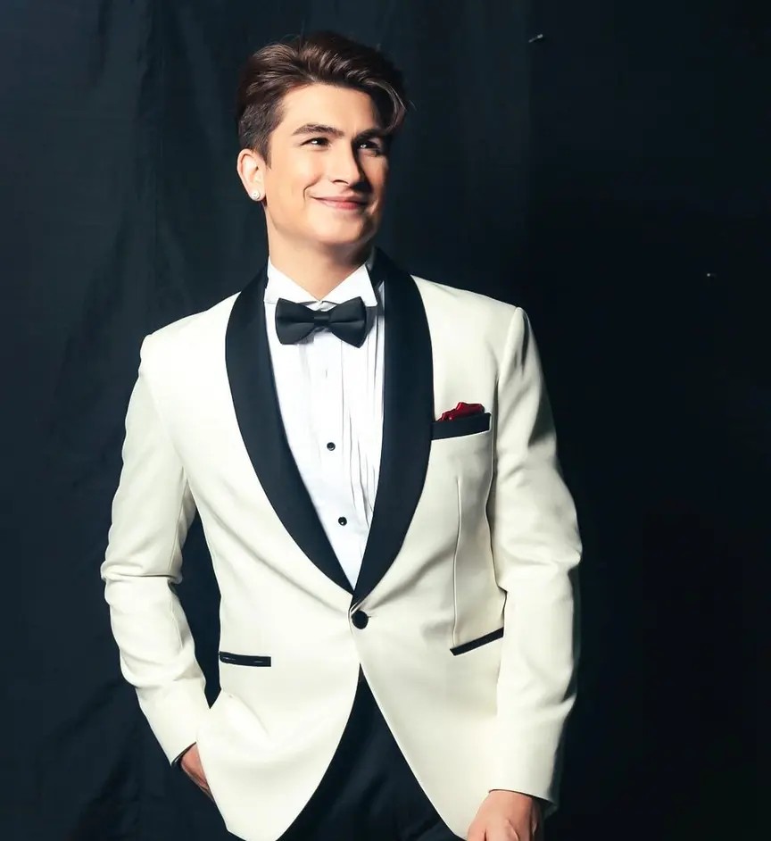 ภาพอองตวนจากคลังงานหน้ากล้อง · คลังภาพ UPRVISION